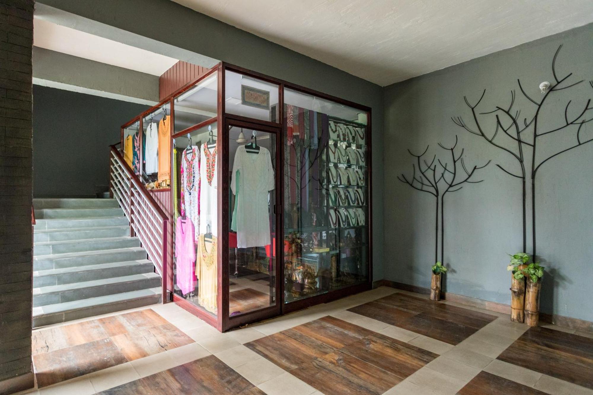 The Mountain Courtyard Thekkady Exterior foto